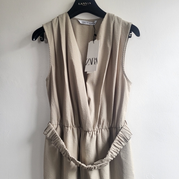 New Zara Textured Linen Blend V-Neck Sleeveless Belted Tan Jumpsuit NWT Small - Picture 10 of 15